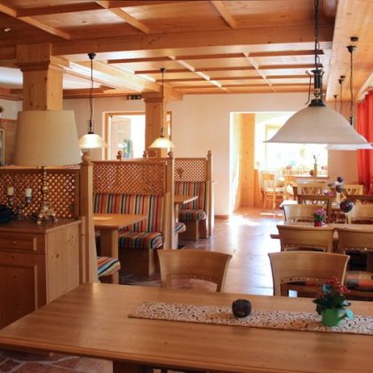 Alpenhotel-Widderstein-Restaurant3-768x509