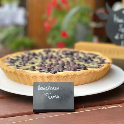 Heidelbeer-Tarte-Cafe-Kuhstall-Kleinwalsertal.jpg