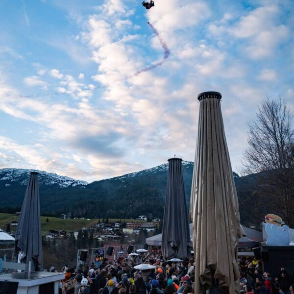 Opening-25_26-Plattform-351_1-600x900