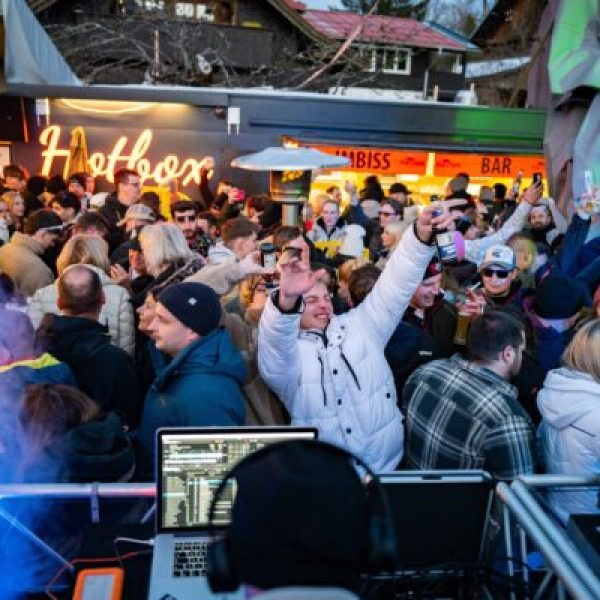 Opening-25_26-Plattform-382_1-600x400