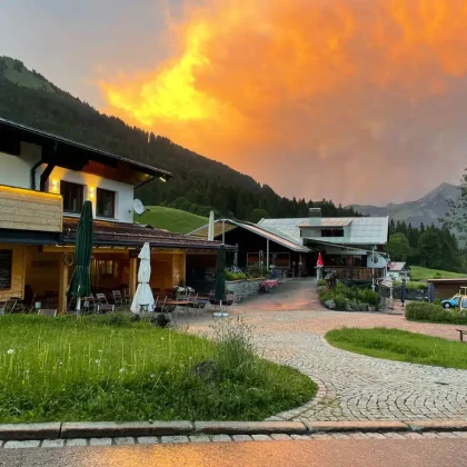 Sommer-Restaurant-Kuhstall-Kleinwalsertal.jpg