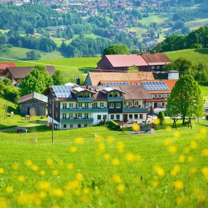 Starennest_Slider_Oberstaufen_Haus-Fenster