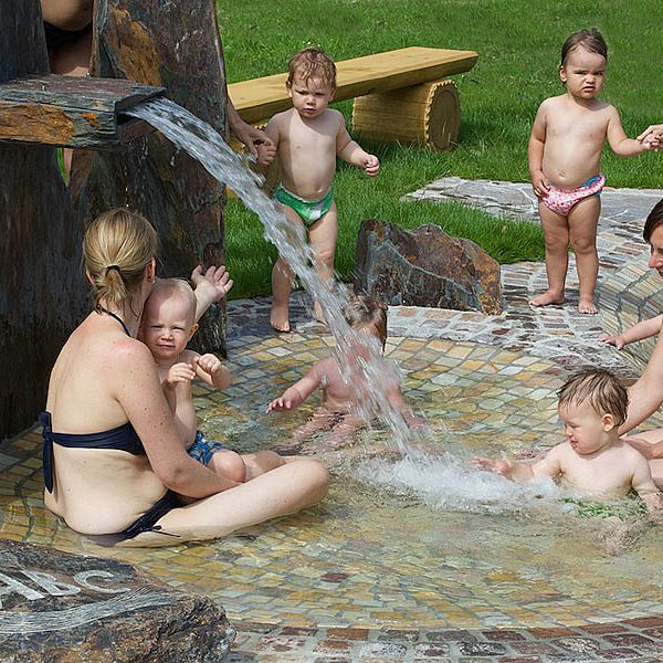 abc_kinderbecken_aussen_04