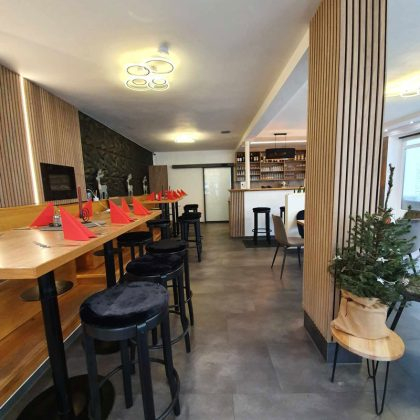 bar
