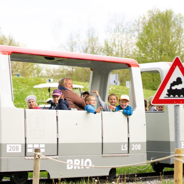 (c) Ravensburger Spieleland, BRIO Express