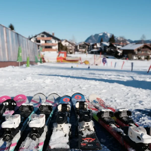 med_a9ec90f5-982f-47b5-a4d5-4b5d8b87e637