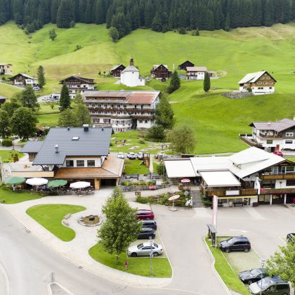 pvm20170817-6232-bergchalet-baad-aerial