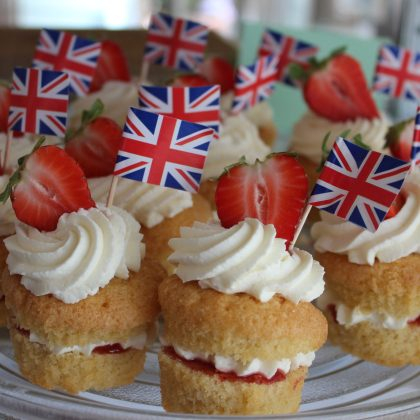 union flag cup cakes