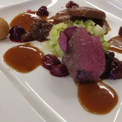 uxmrme16.restaurant-bar-640w