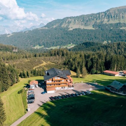 vogelperspektive-hoernlepass-urlaub-kleinwalsertal