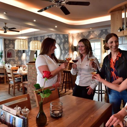 z90g9je3.restaurant-cafe-bar